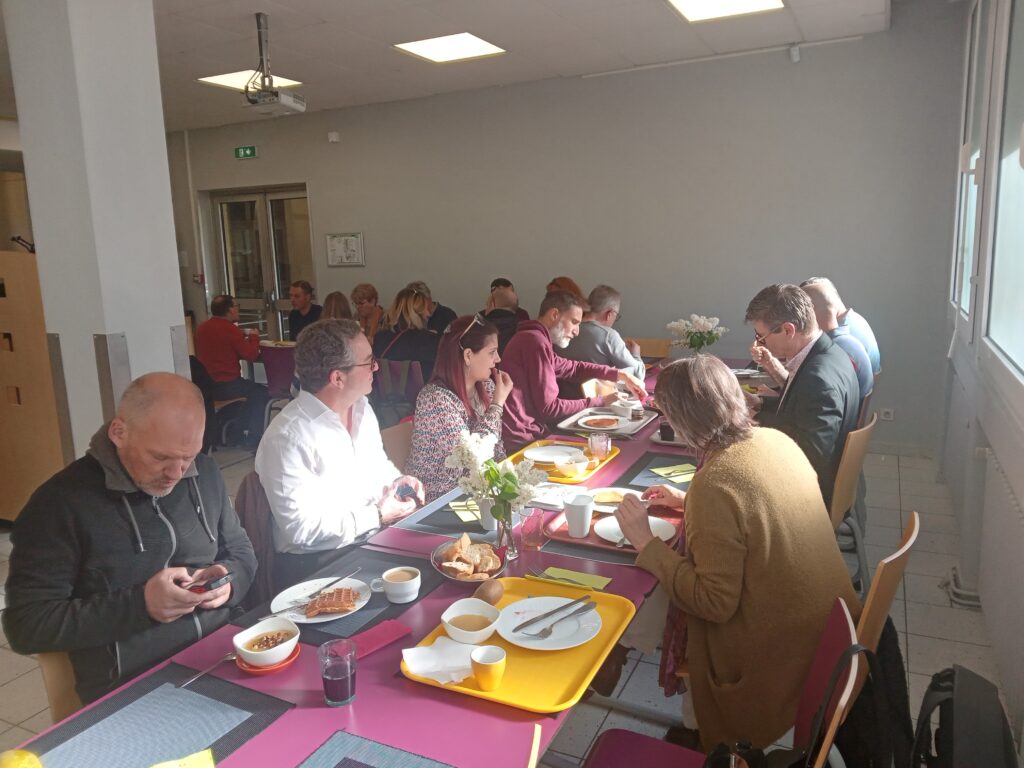 Petit café du GeVD au lycée Arrmorin de Crest